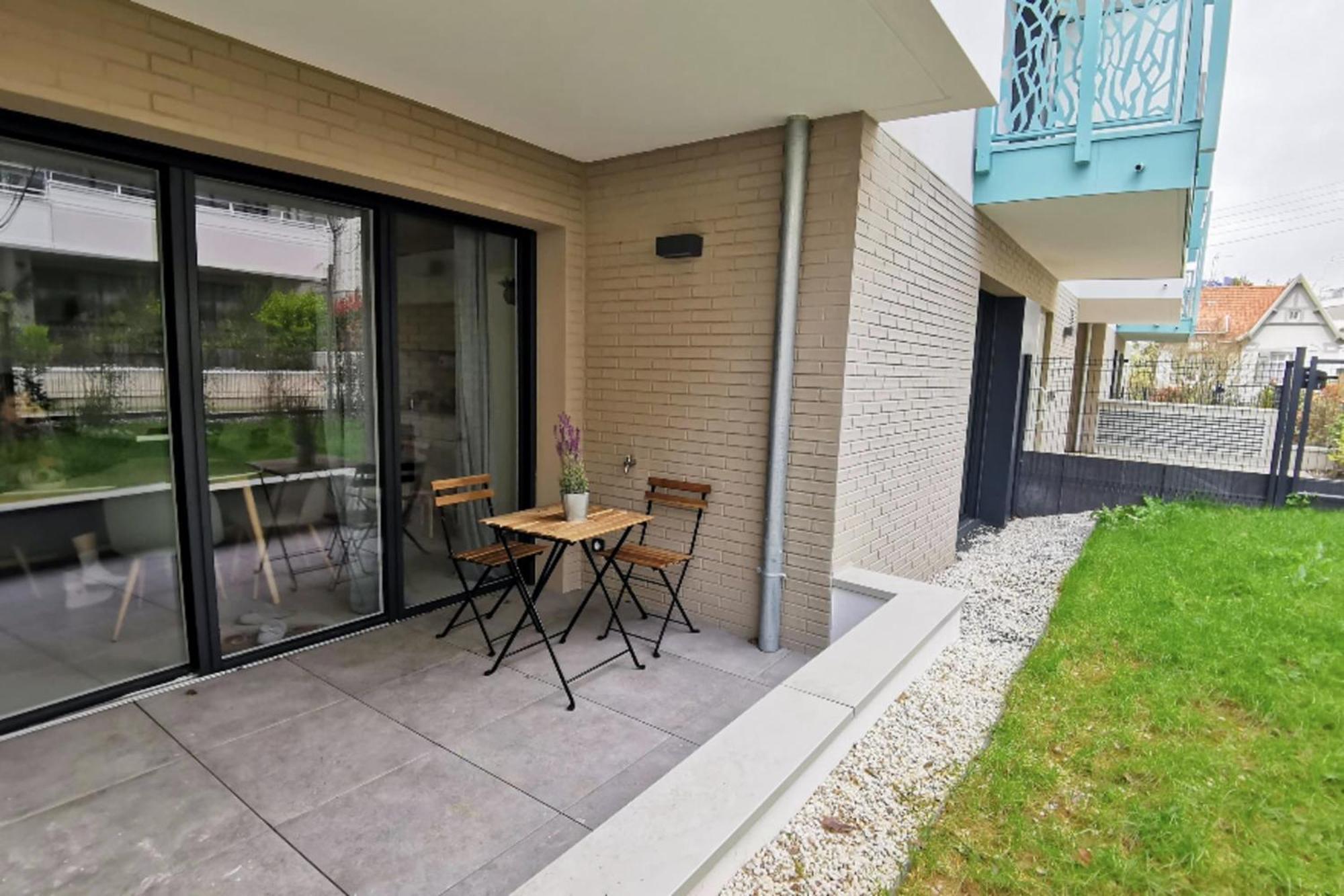 شقة Cocoon With Terrace At 2 Steps From The Sea La Baule المظهر الخارجي الصورة